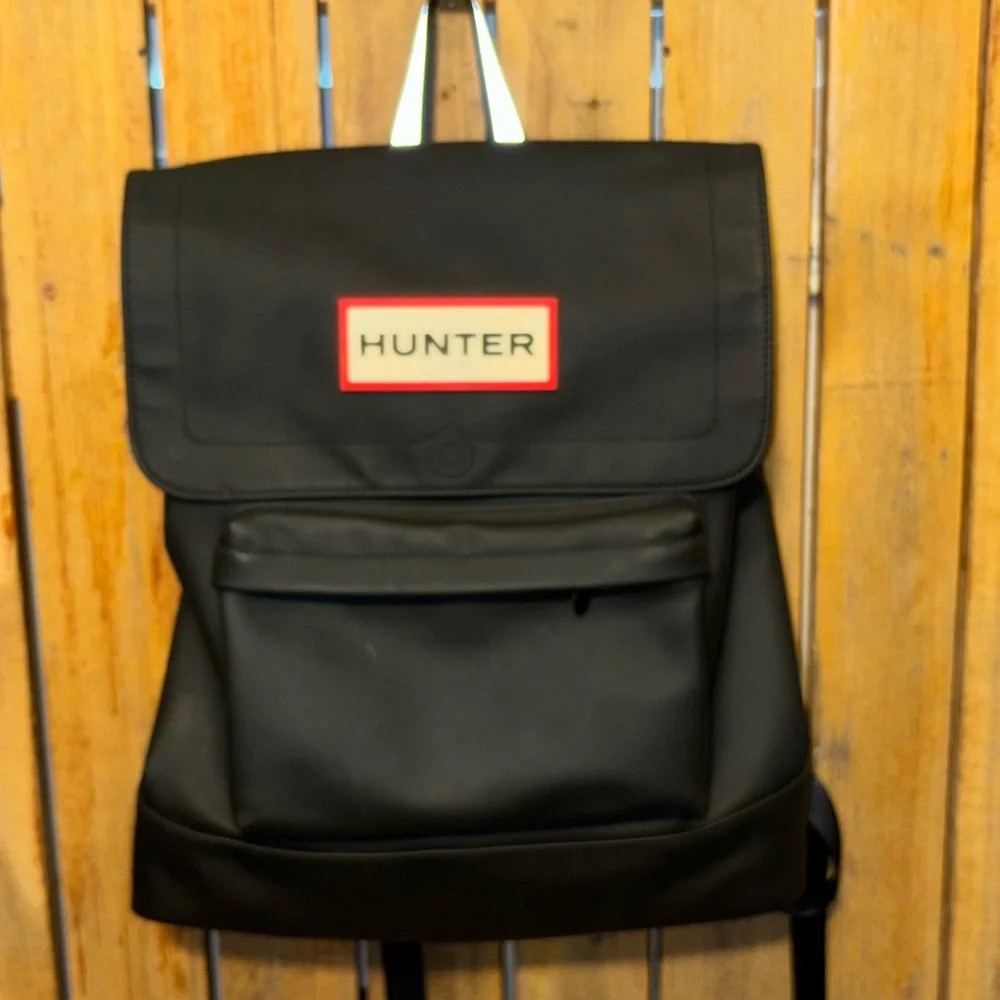 Hunter Backpack - Picture 5 of 11